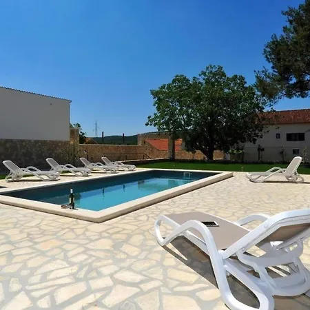 Ferienhaus Mit Privatpool Fur 8 Personen Ca 128 Qm In Dubrava Kod Sibenik, Dalmatien Norddalmatien Σπίτι διακοπών Dubrava (Sibenik-Knin)