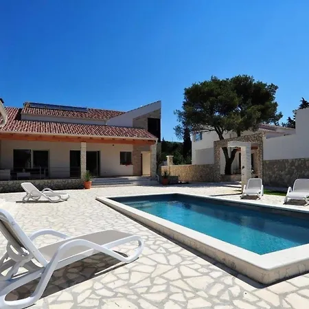 Ferienhaus Mit Privatpool Fur 8 Personen Ca 128 Qm In Dubrava Kod Sibenik, Dalmatien Norddalmatien Σπίτι διακοπών